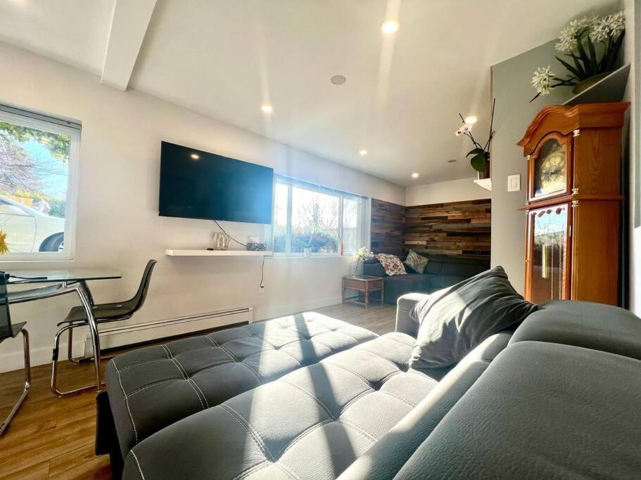 Westview Vacation Rental - Two Br House North Vancouver Extérieur photo