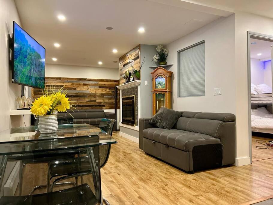 Westview Vacation Rental - Two Br House North Vancouver Extérieur photo