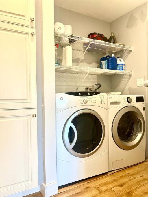 Westview Vacation Rental - Two Br House North Vancouver Extérieur photo