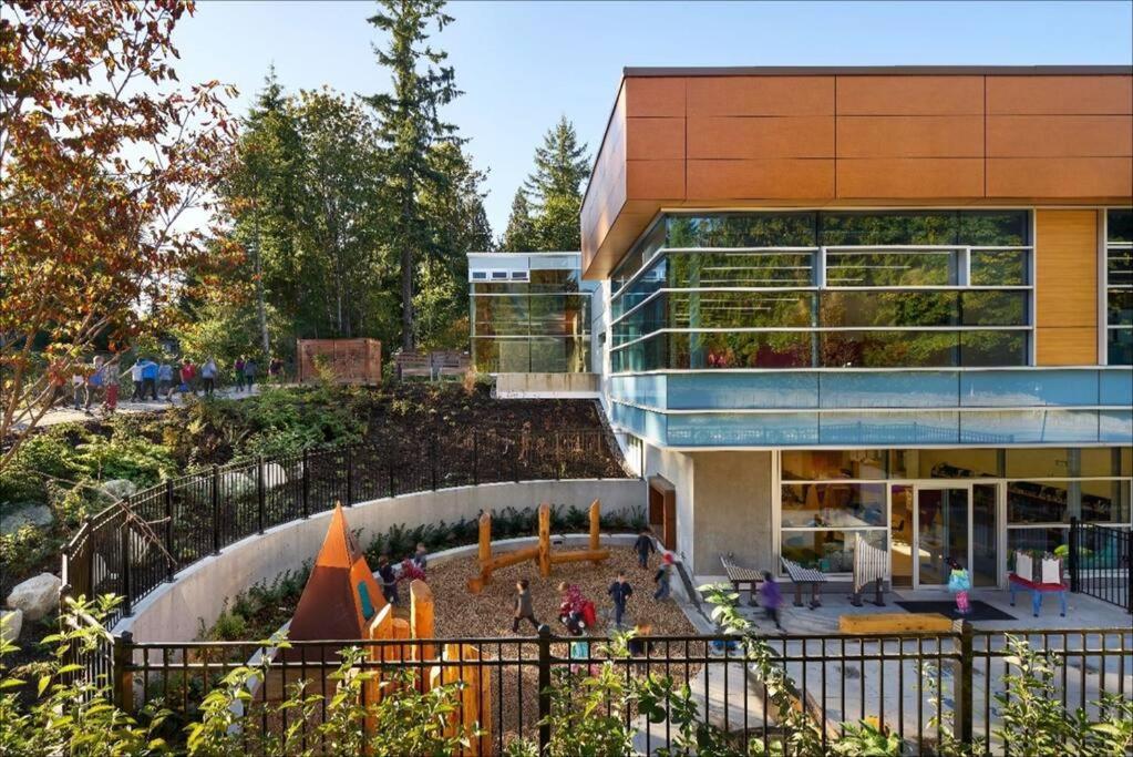 Westview Vacation Rental - Two Br House North Vancouver Extérieur photo
